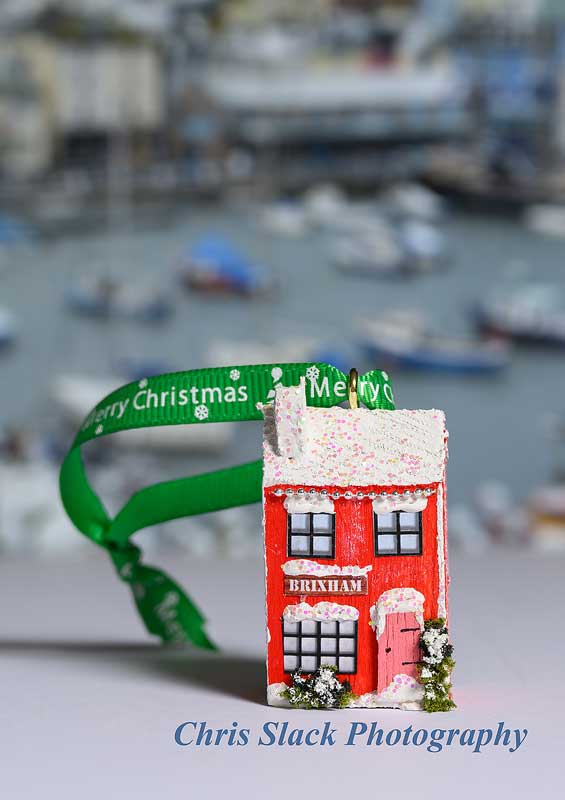 Handmade pastel Red Brixham Christmas cottage to hang on your tree or make your own little street! Cott 2